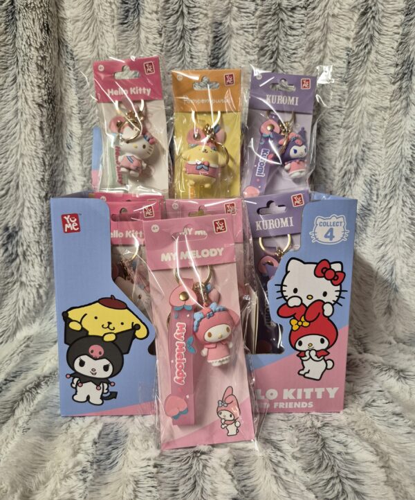 Porte clé pendentif Hello kitty & Friends