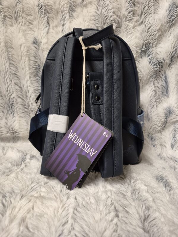 Sac à dos Loungefly - Mercredi Addams – Image 2