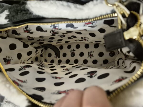 Sac Loungefly - Minnie en fourrure – Image 5